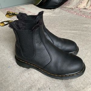 Dr Martens Women's Leonore Atlas Chelsea Boots faux fur Black